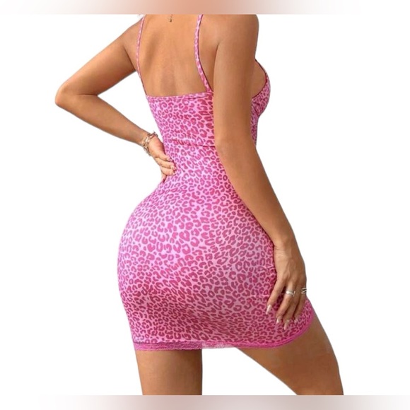 Summer Fashion Leopard Printed Lace Trimmed
Slim Fit Cami Dress - Picture 2 of 2